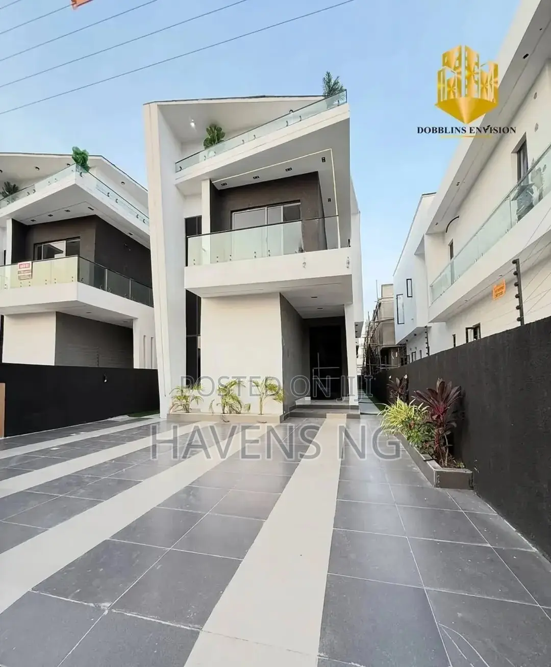 5bdrm Duplex in Lekki Phase 2 for sale