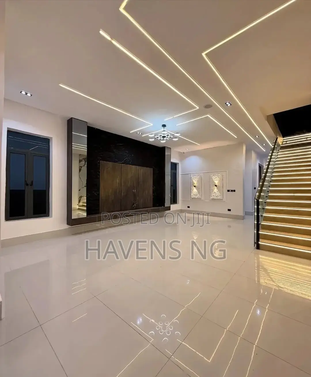 5bdrm Duplex in Lekki Phase 2 for sale
