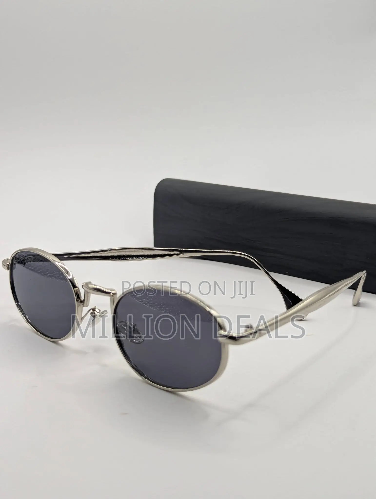 Oval Stylish Men's Trendy Sunglasses