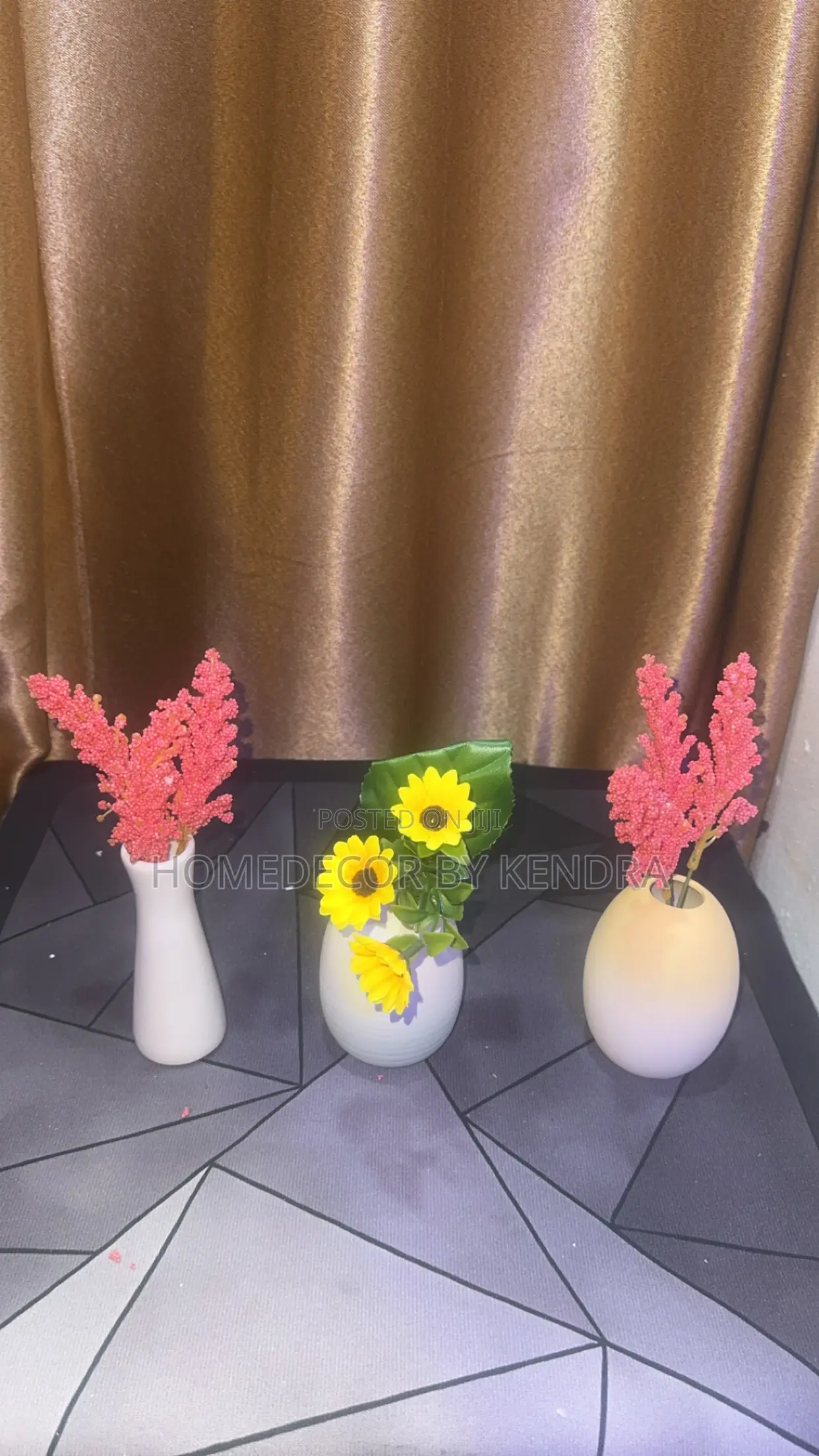 Minimalist Gradient Color Ceramic Flower Vase