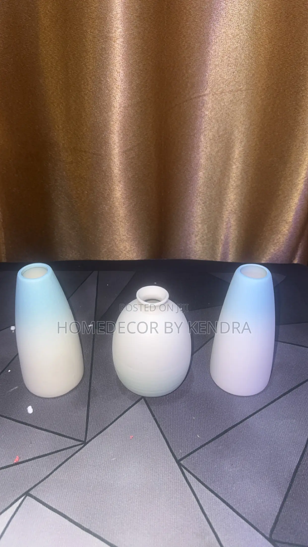 Minimalist Gradient Color Ceramic Flower Vase
