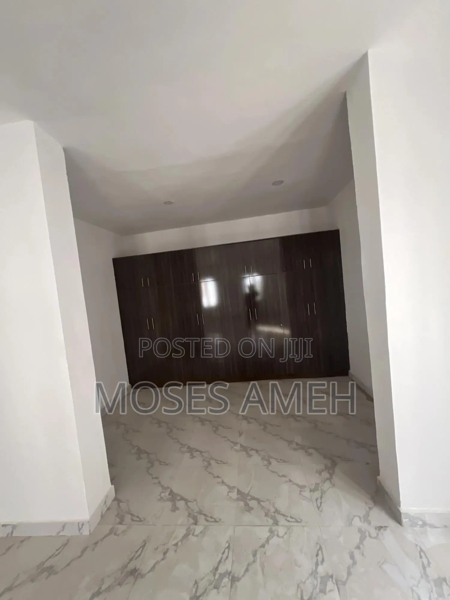5bdrm Duplex in Kado for sale