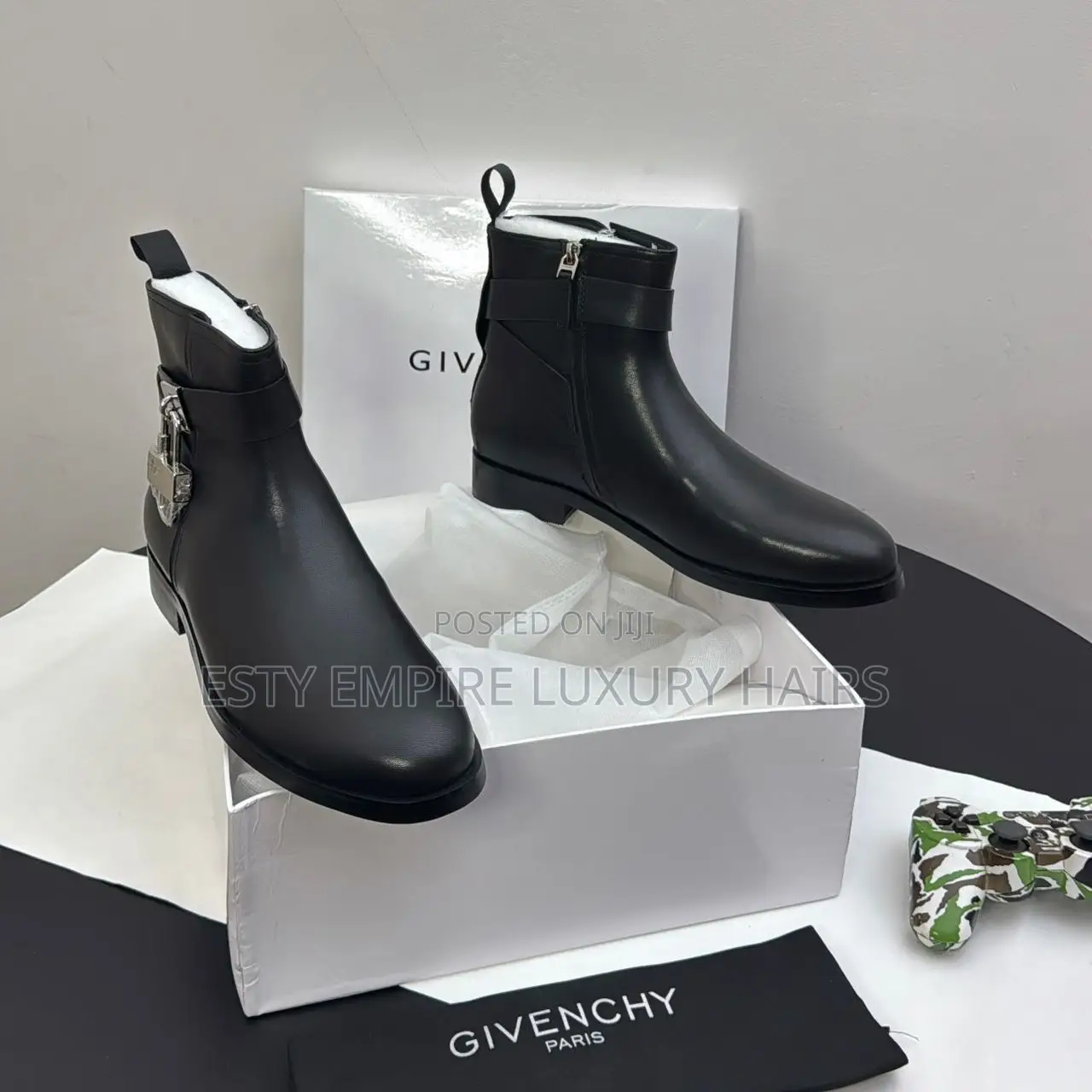 High Quality Luxury Givenchy Boot With Chain