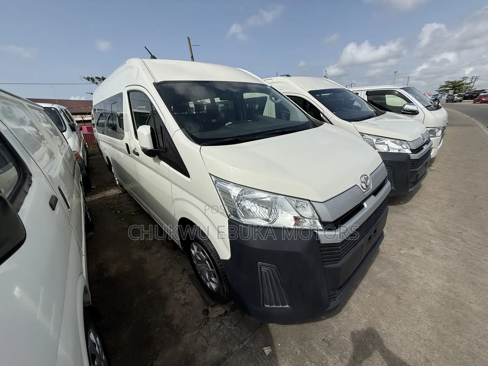 Toyota Grand HiAce 2024 White