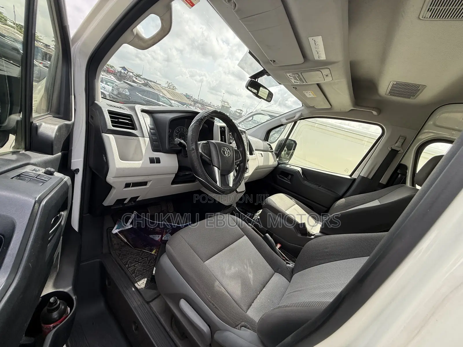 Toyota Grand HiAce 2024 White