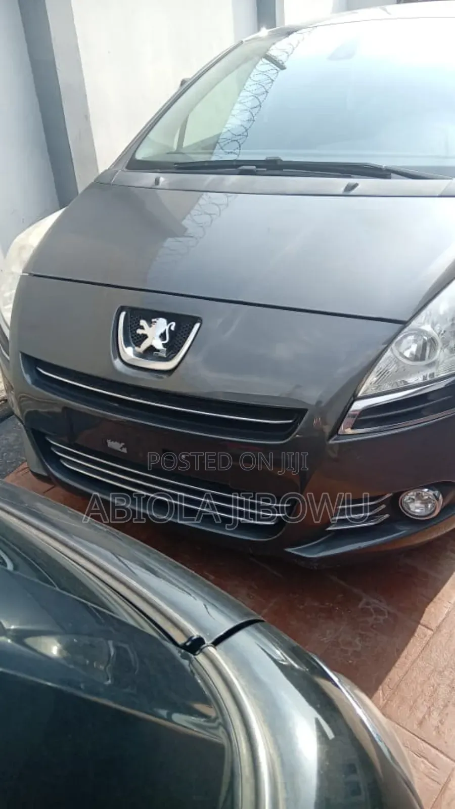 Peugeot 5008 1.6 VTi MT Active 2010 Gray