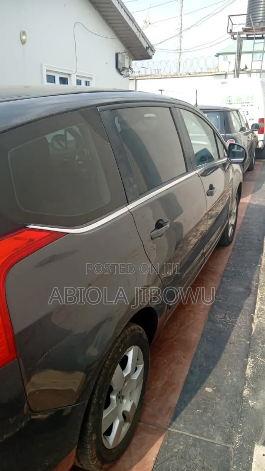 Peugeot 5008 1.6 VTi MT Active 2010 Gray
