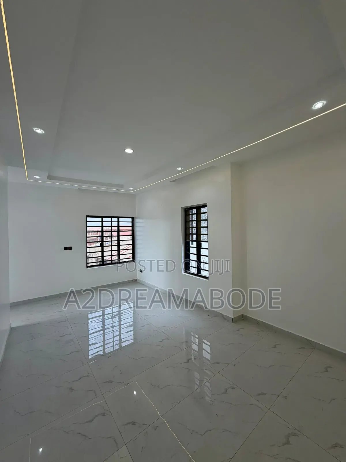 5bdrm Duplex in Magodo Phase 1 for sale