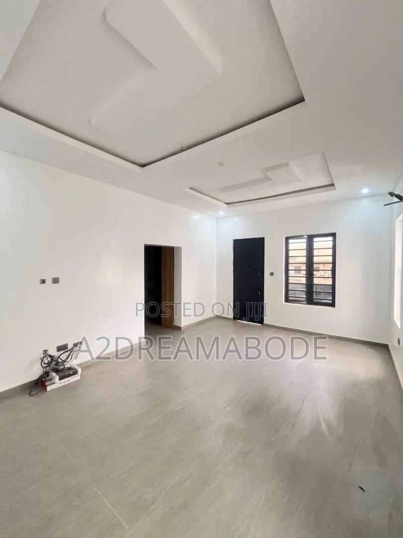 5bdrm Duplex in Magodo Phase 2 Gra for sale