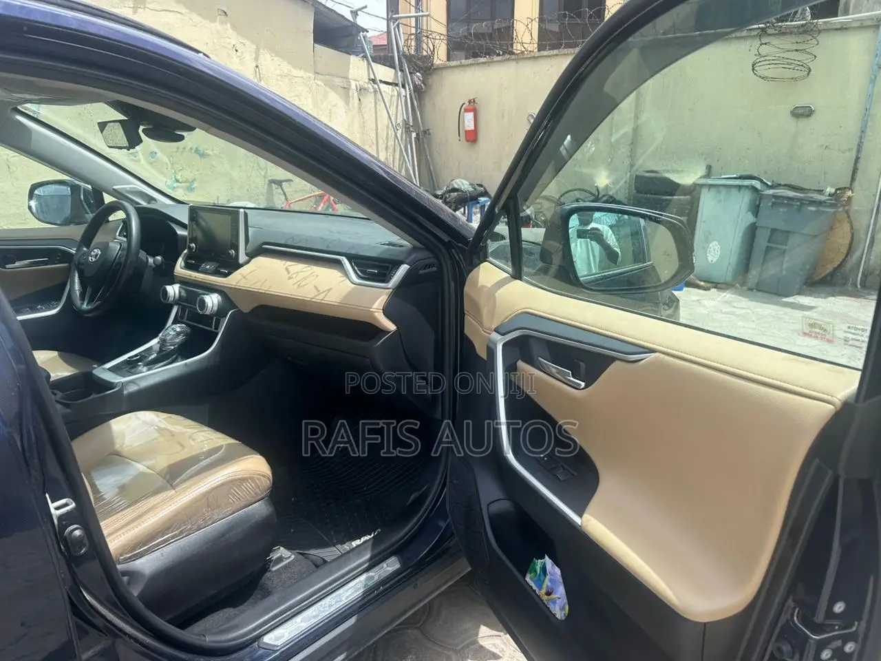 Toyota RAV4 Limited FWD 2019 Blue