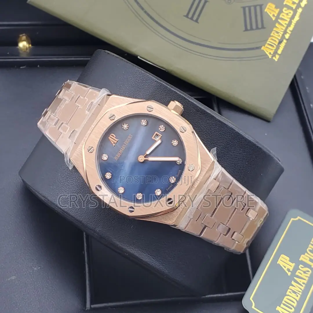 Audemars Piguet Quality Luxury Ladies Chain Strap Wristwatch