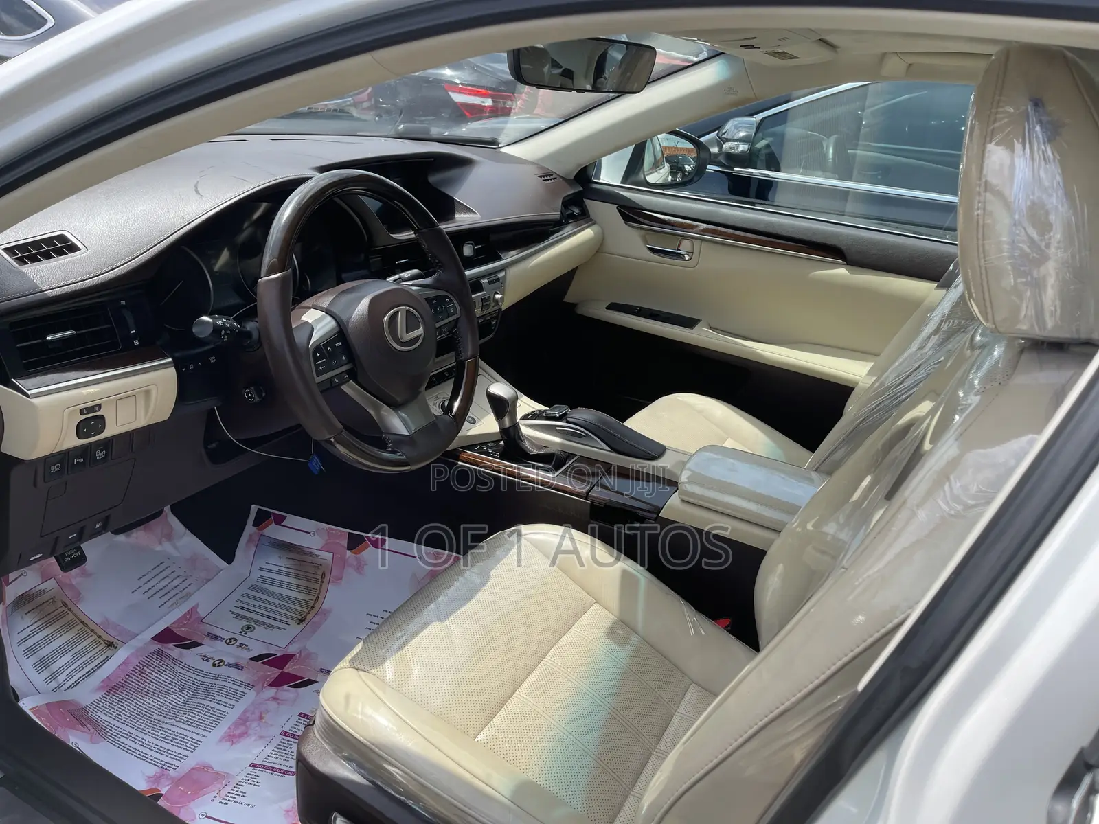 Lexus ES 350 FWD 2017 White