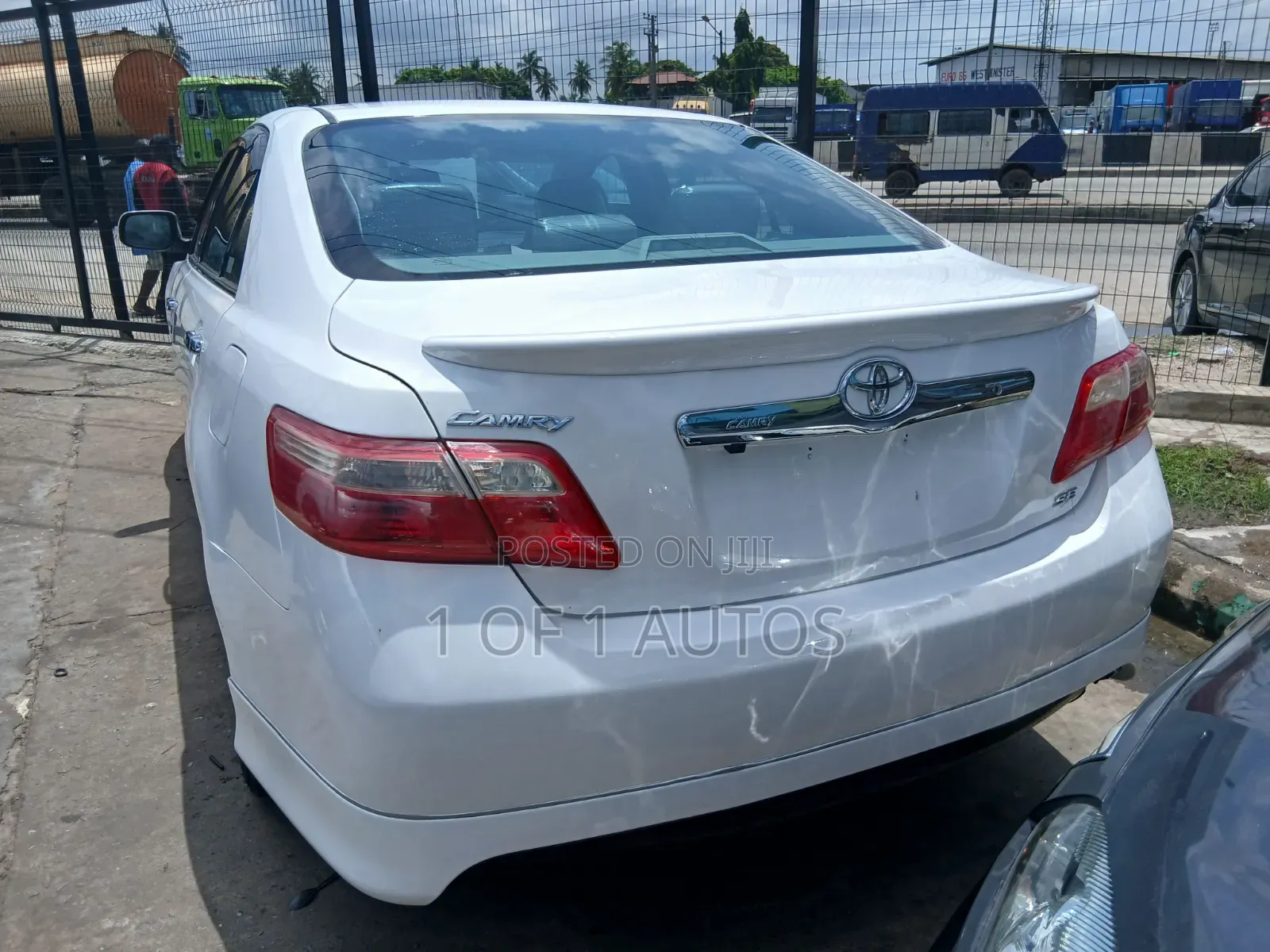 Toyota Camry SE 4dr Sedan (2.4L 4cyl 5A) 2009 White