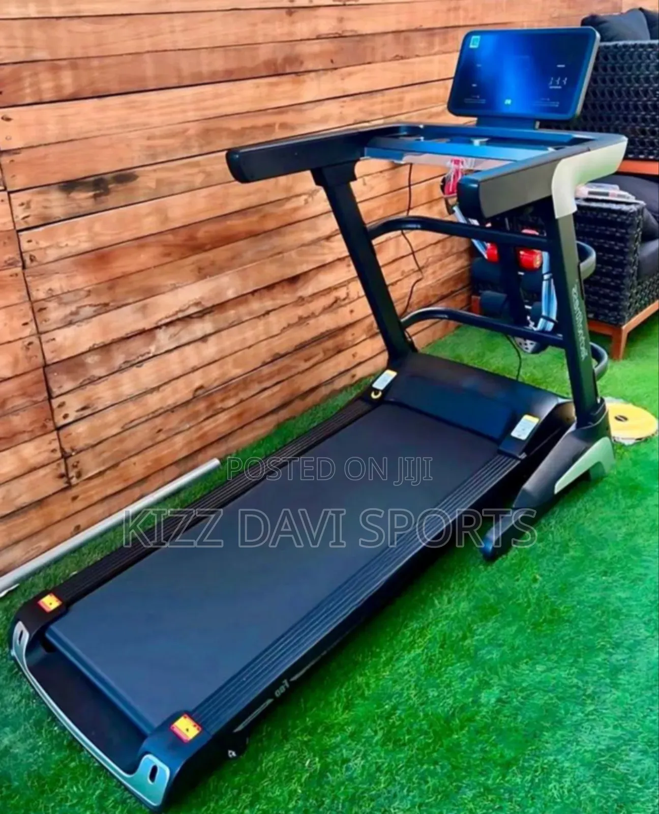 4 Hp Treadmill Technofitness