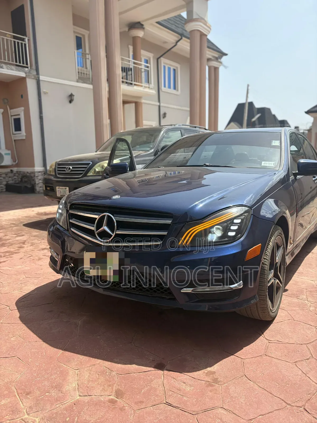 Mercedes-Benz C300 2013 Blue
