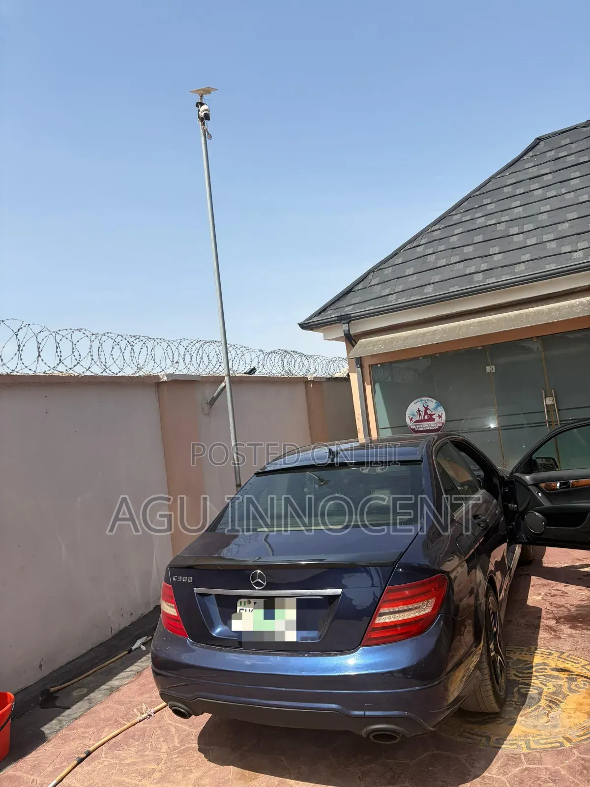 Mercedes-Benz C300 2013 Blue