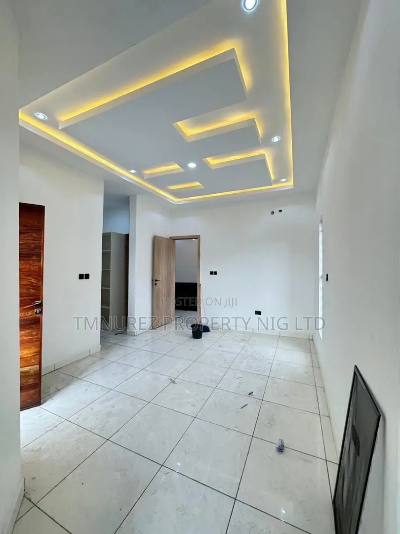4bdrm Duplex in Gbagada for sale