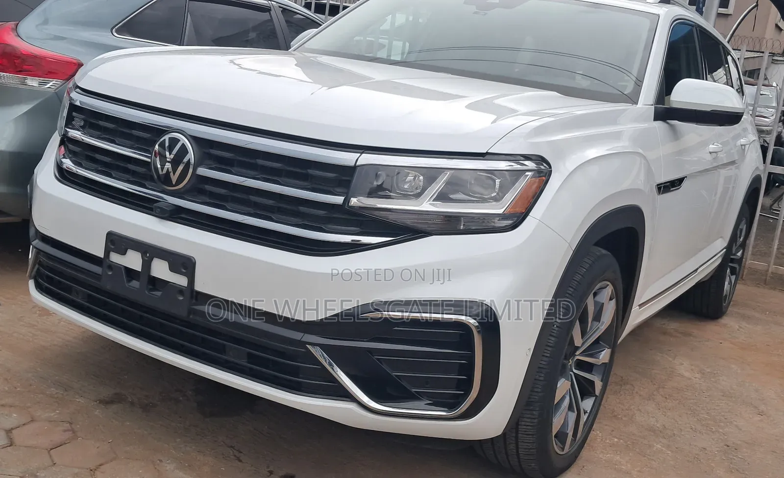 Volkswagen Atlas 3.6L V6 SEL R-Line Black 4MOTION 2023 White