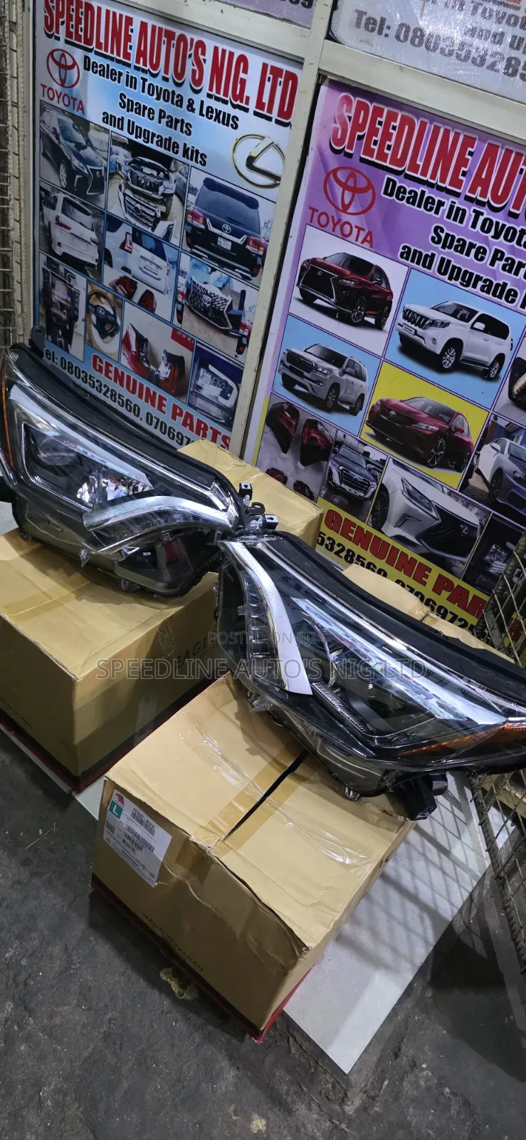 Complete Set of Head Lamp Toyota Rav4 2018/19