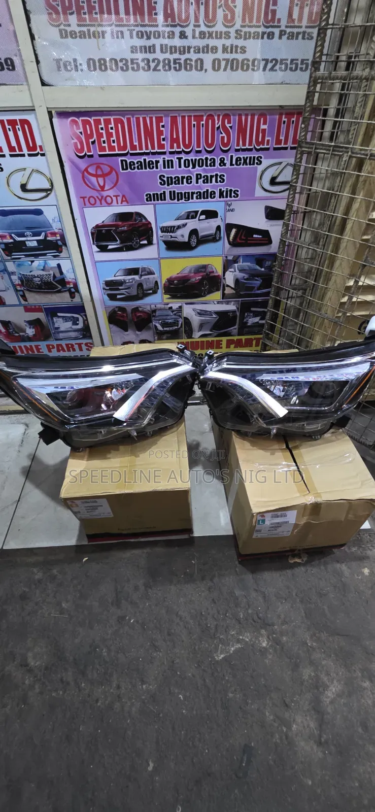 Complete Set of Head Lamp Toyota Rav4 2018/19