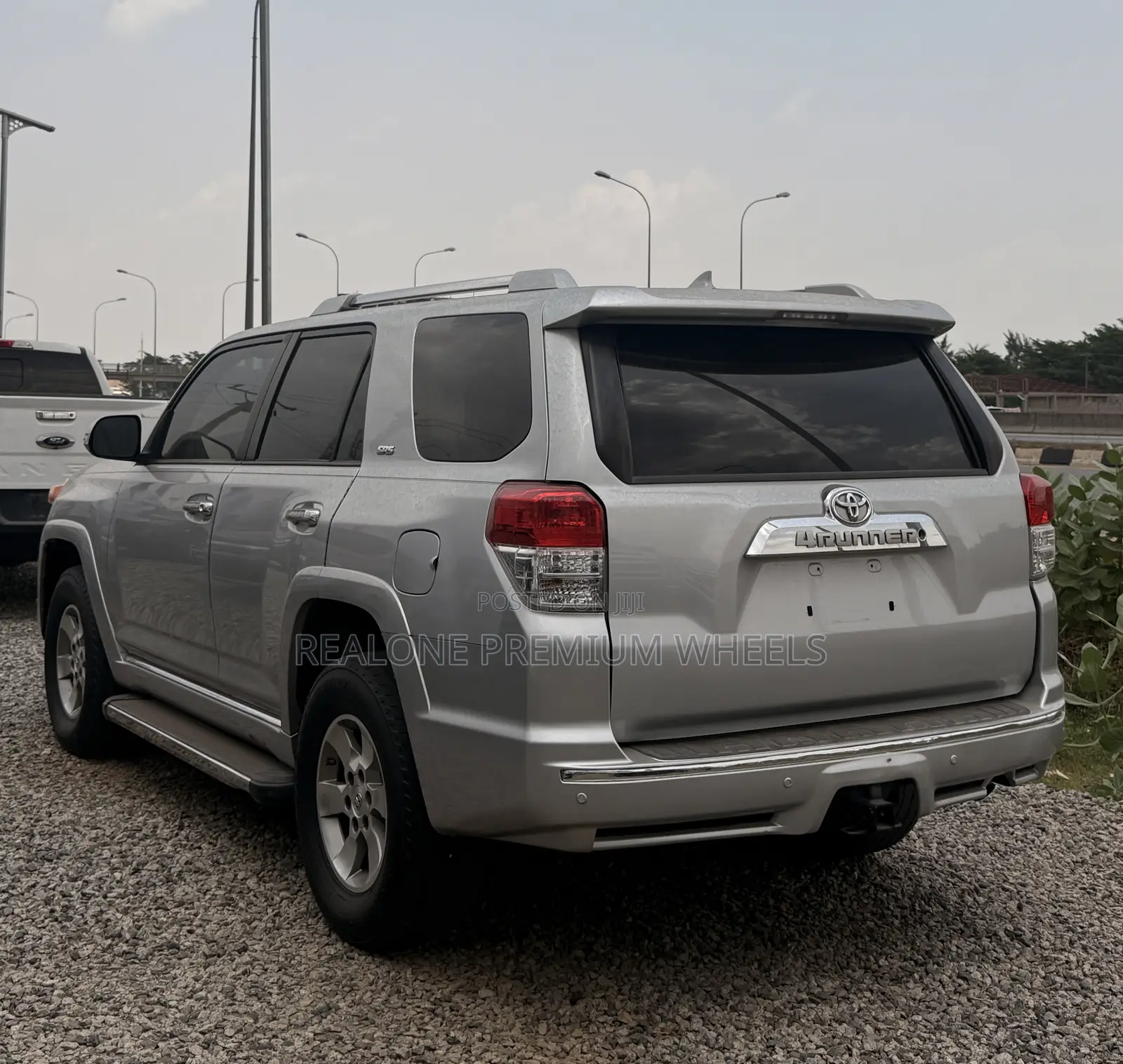 Toyota 4-Runner 2013 Silver