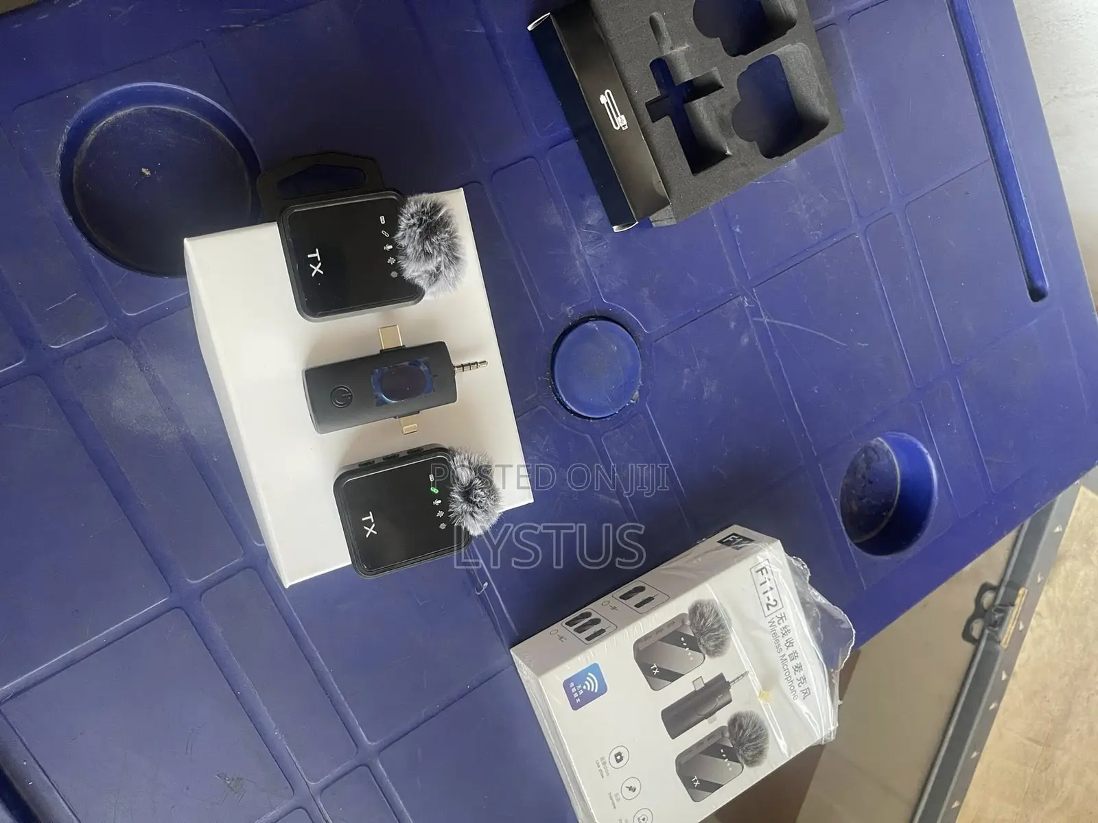 F11-2 Dual Noise Cancelling Wireless Microphone With 3 in 1 Receiver