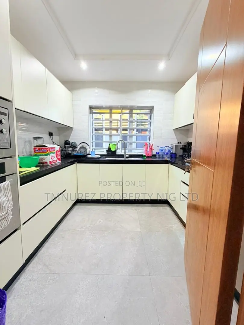 4bdrm Duplex in Ogba for sale