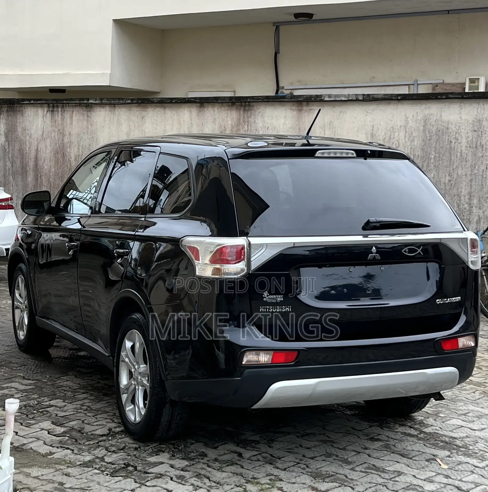 Mitsubishi Outlander SE 4dr SUV (2.4L 4cyl CVT) 2015 Black