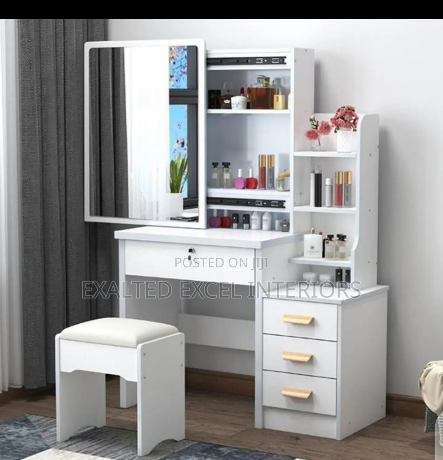 High Quality Unique Dressing Mirror