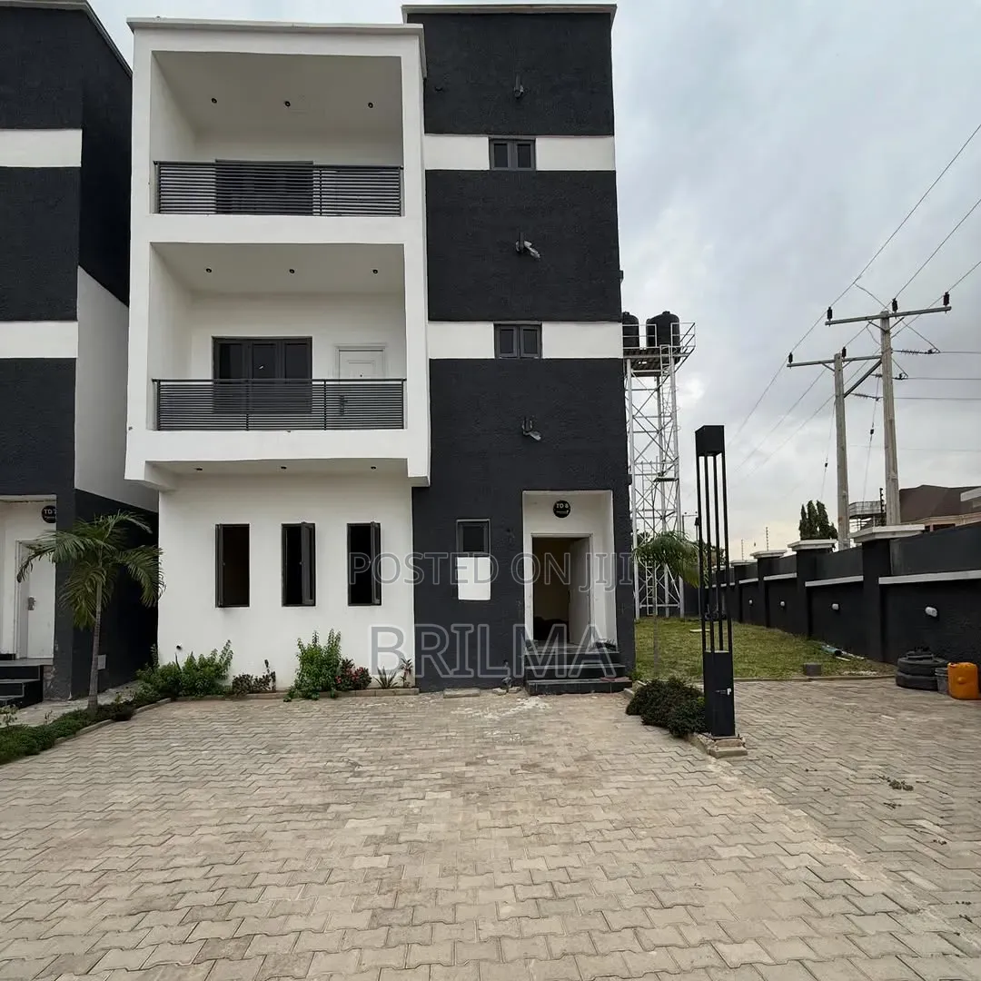 4bdrm Duplex in Jabi for sale