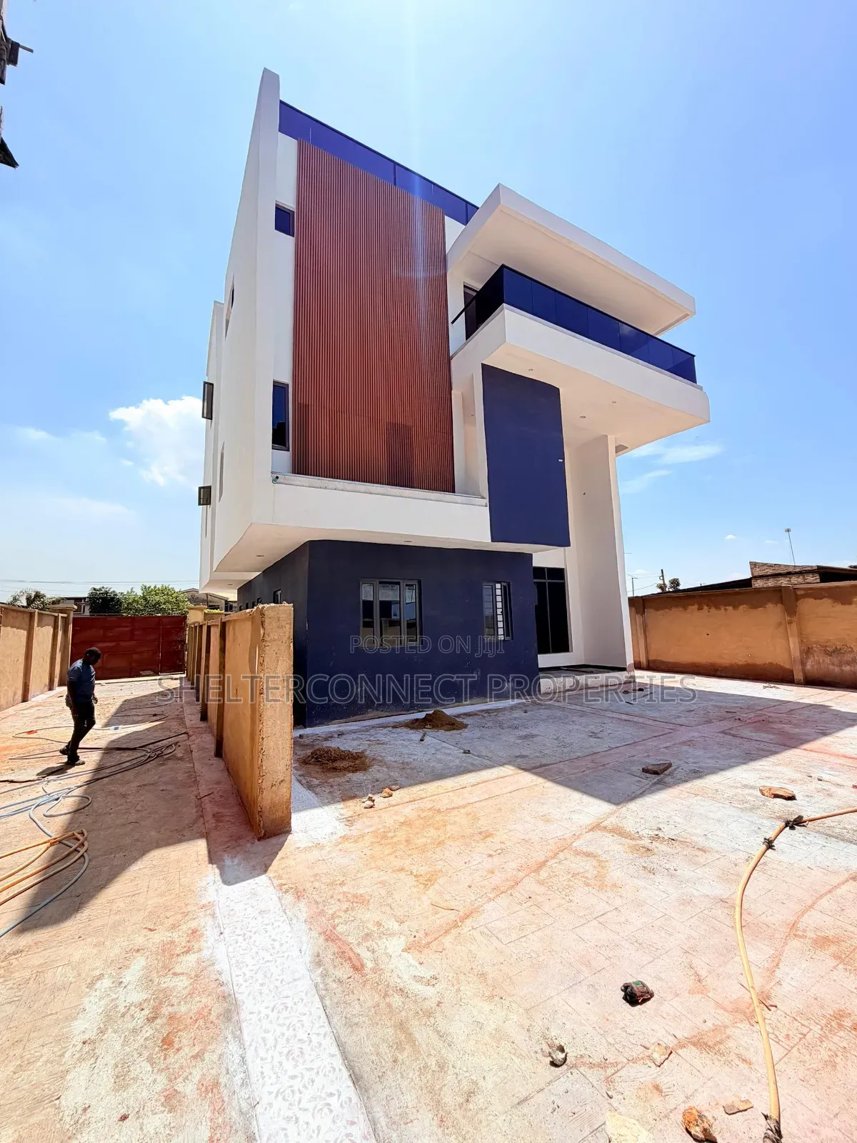5bdrm Duplex in LSDPC Maryland Estate for sale