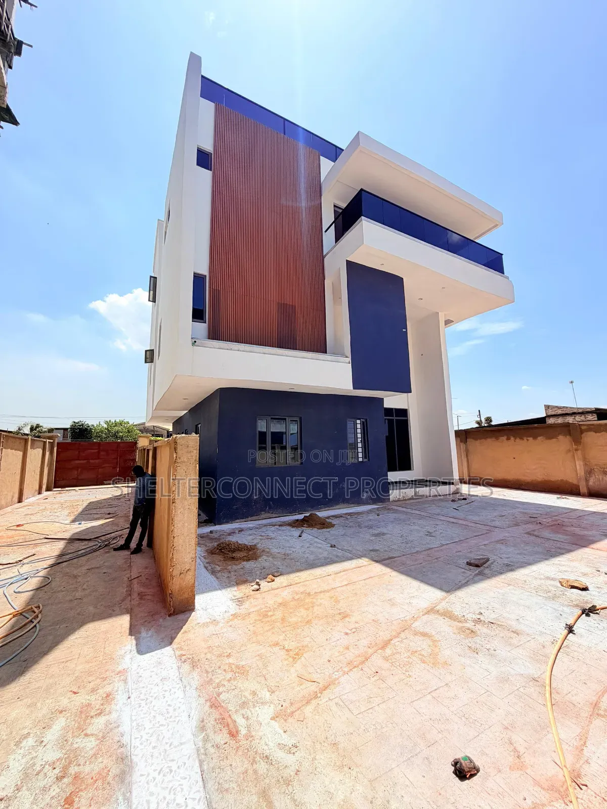 5bdrm Duplex in LSDPC Maryland Estate for sale