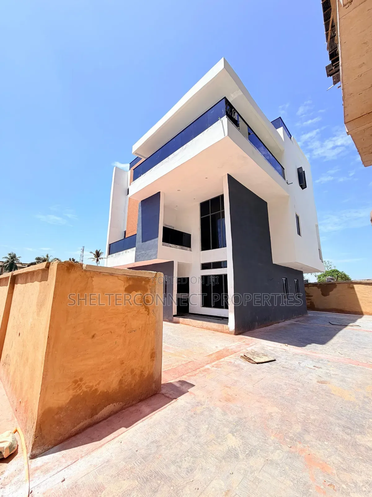 5bdrm Duplex in LSDPC Maryland Estate for sale