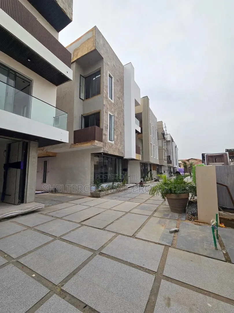 5bdrm Duplex in Ikoyi S.W for sale