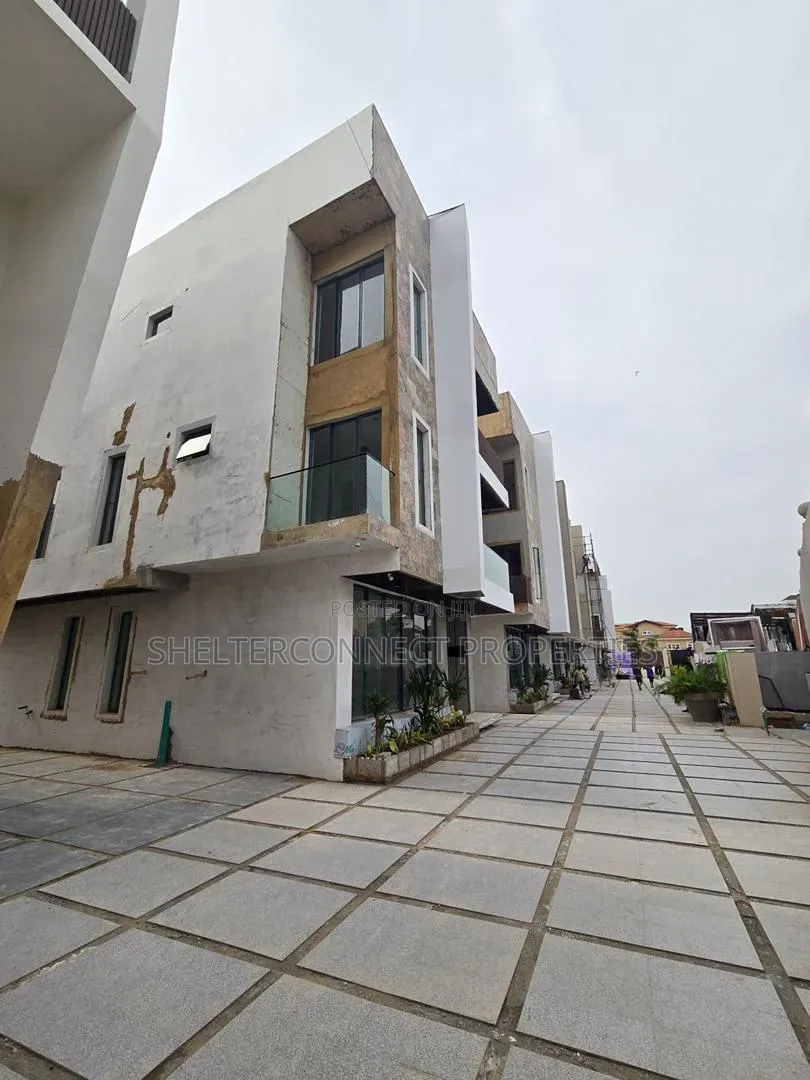 5bdrm Duplex in Ikoyi S.W for sale