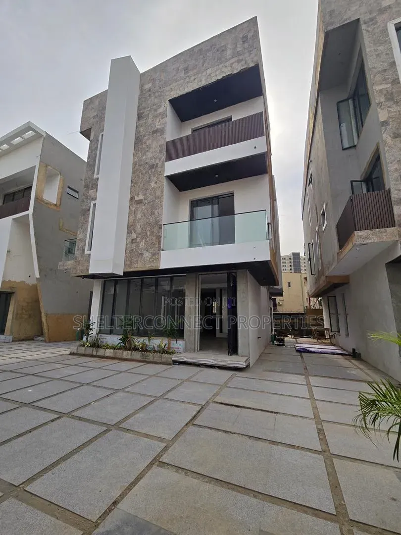 5bdrm Duplex in Ikoyi S.W for sale