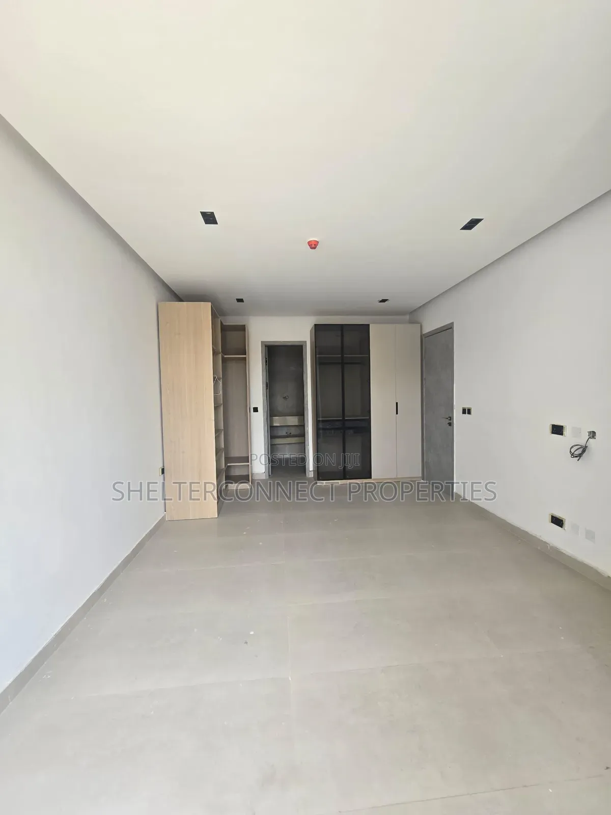 3bdrm Apartment in Lekki Phase 1 for sale