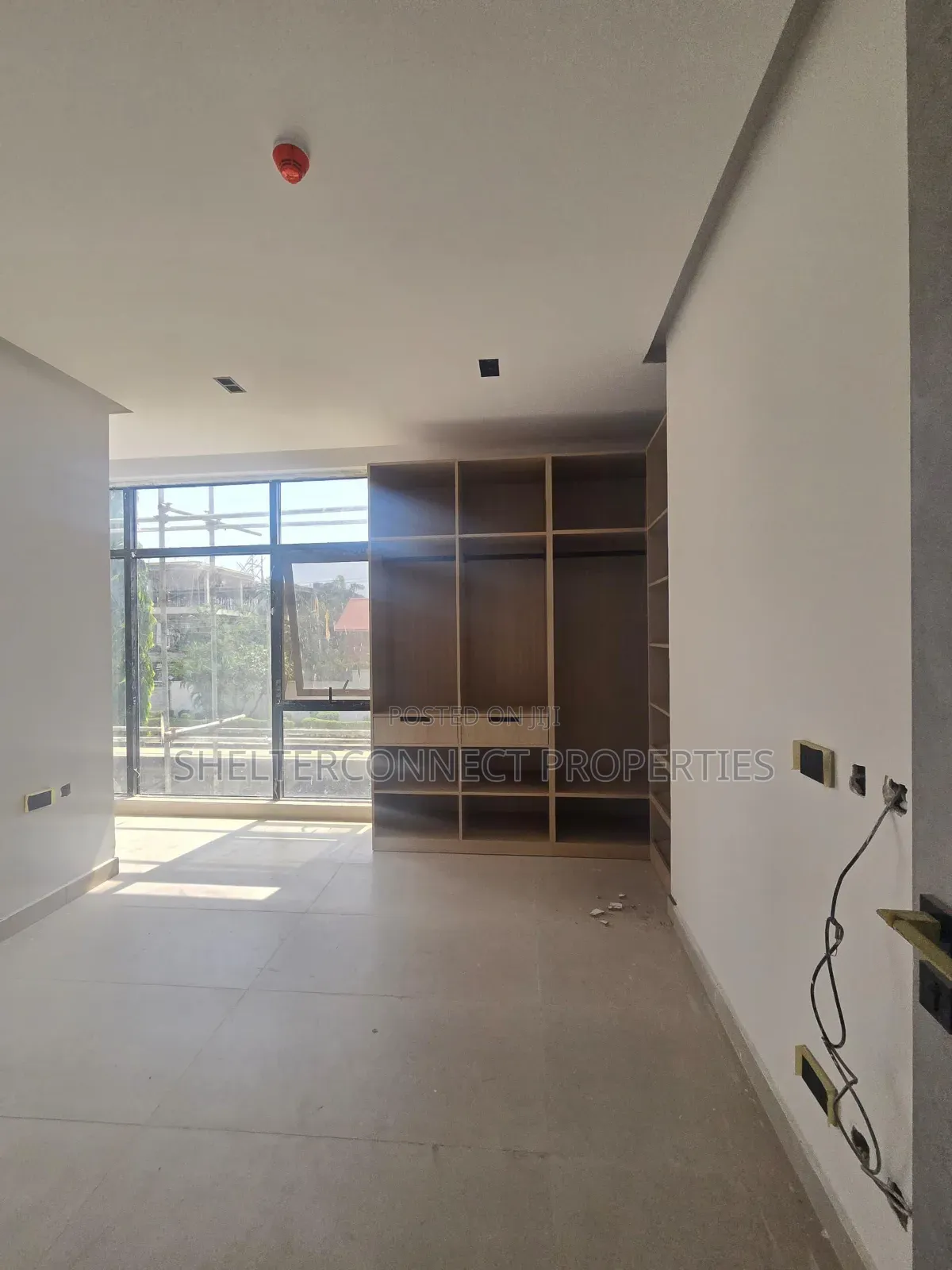 3bdrm Apartment in Lekki Phase 1 for sale