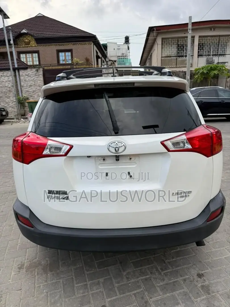 Toyota RAV4 Limited AWD (2.5L 4cyl 6A) 2013 White
