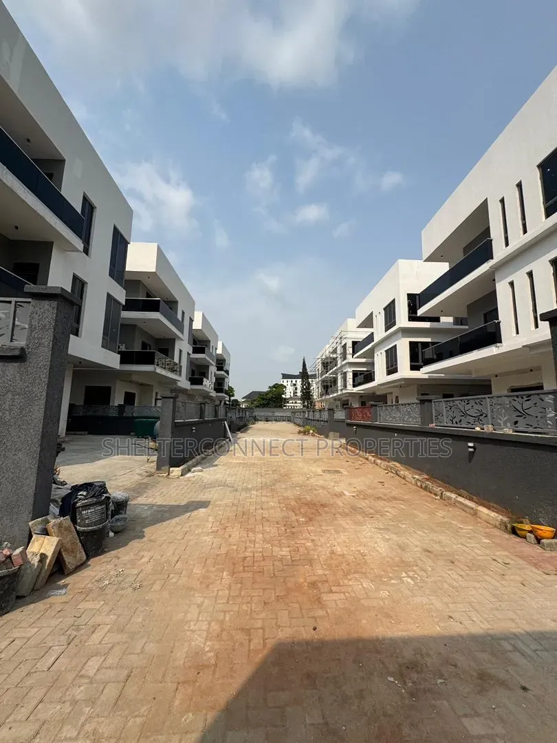 6bdrm Duplex in Ikoyi S.W for sale