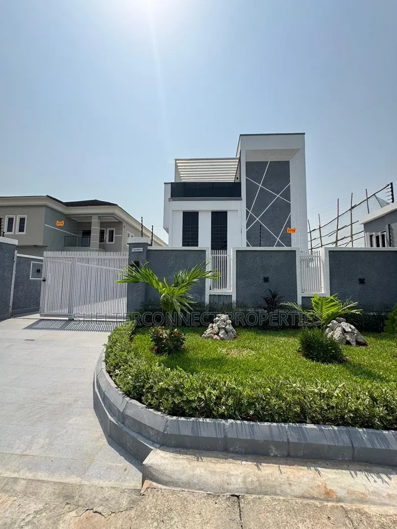 5bdrm Duplex in Lekki Phase 1 for sale