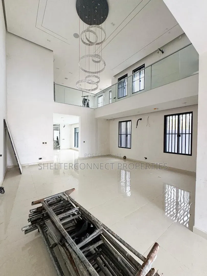 5bdrm Duplex in Ikate for sale