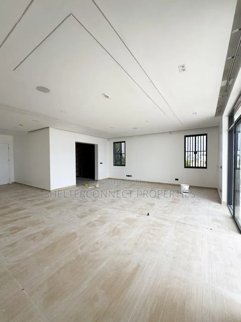5bdrm Duplex in Ikate for sale