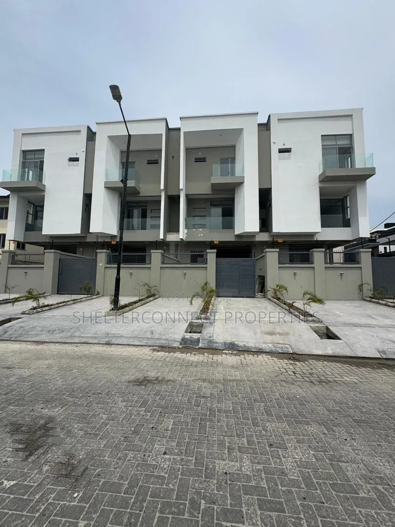 4bdrm Duplex in Lekki Phase 1 for sale