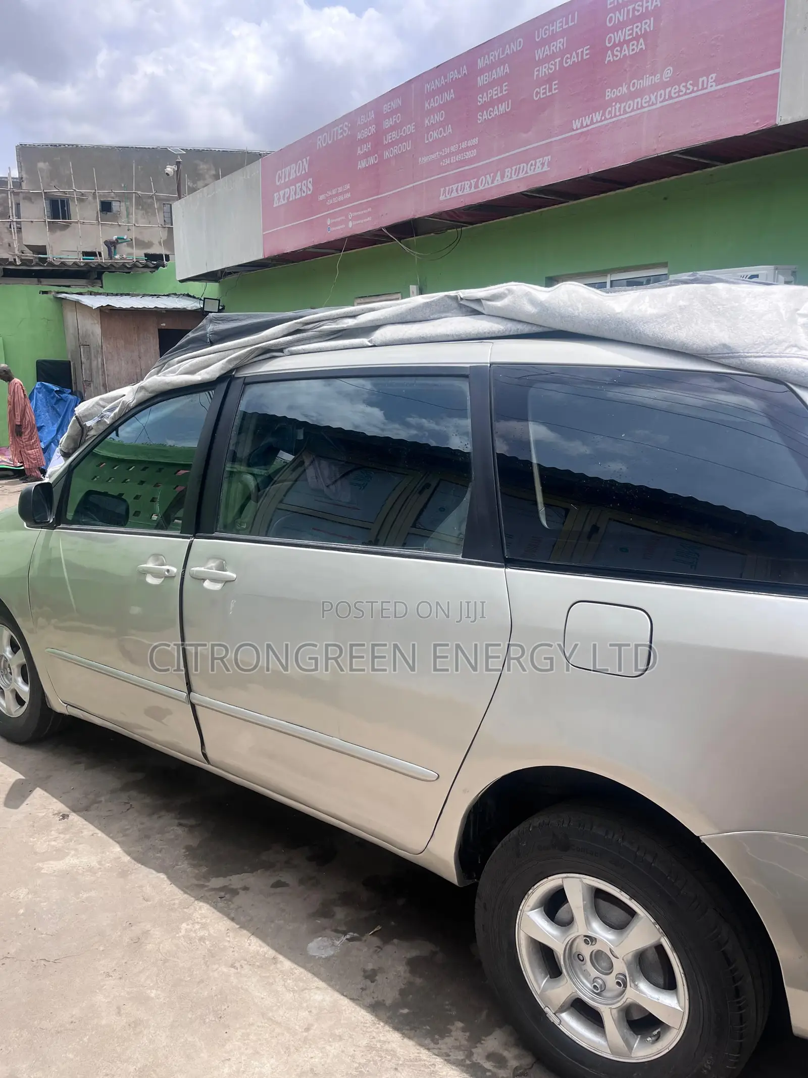 Toyota Sienna 2005 Silver