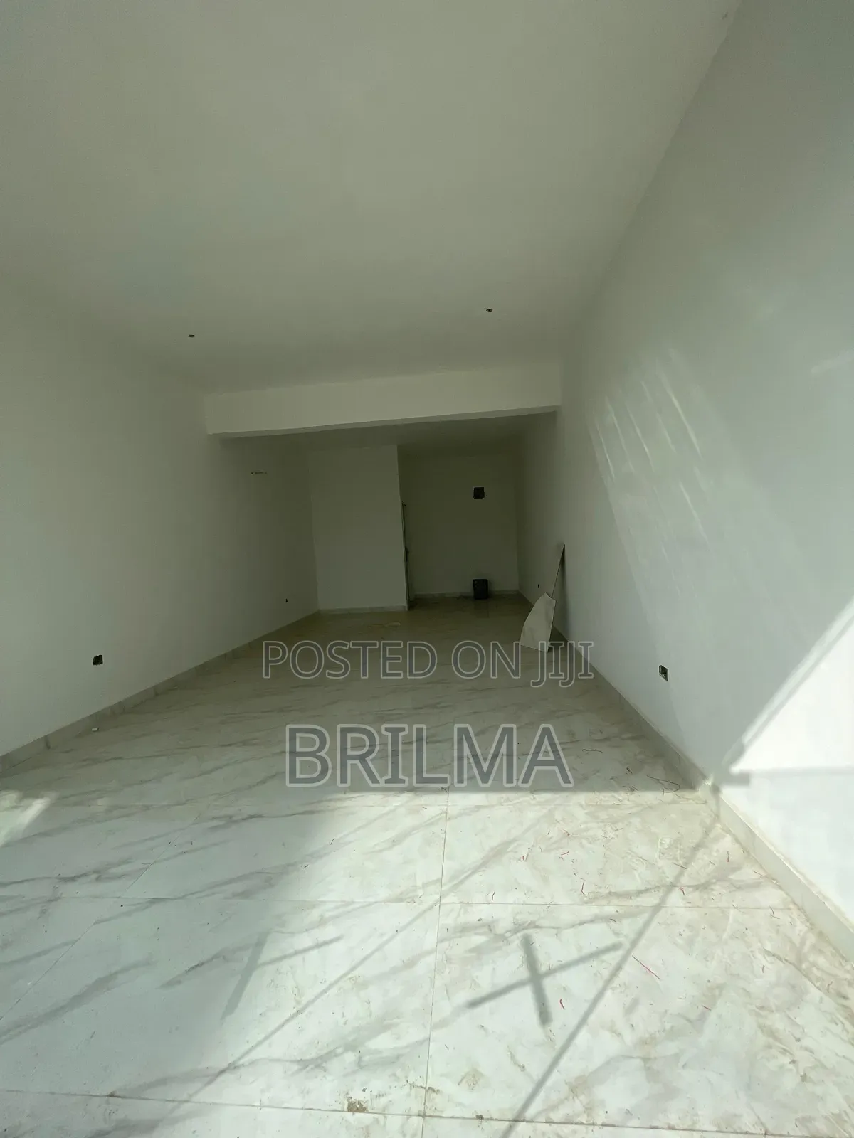 Shop and Office Space for Sale