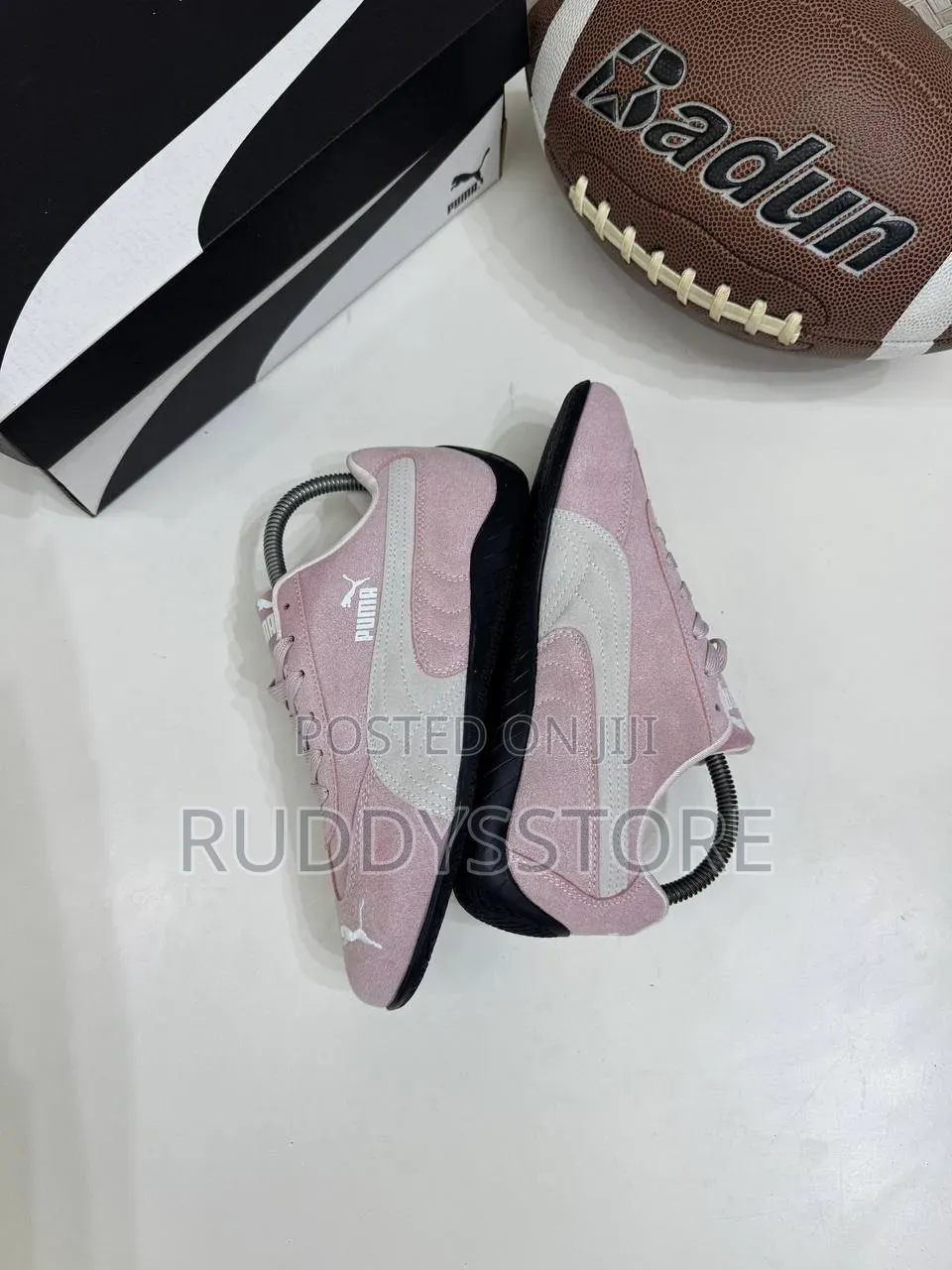 Blush Glide Women’S Sneakers / Buy Ome Get a Free Sock