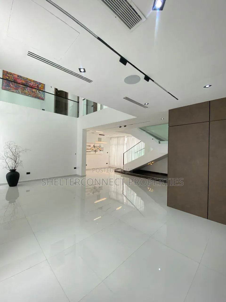 5bdrm Duplex in Ikate for sale