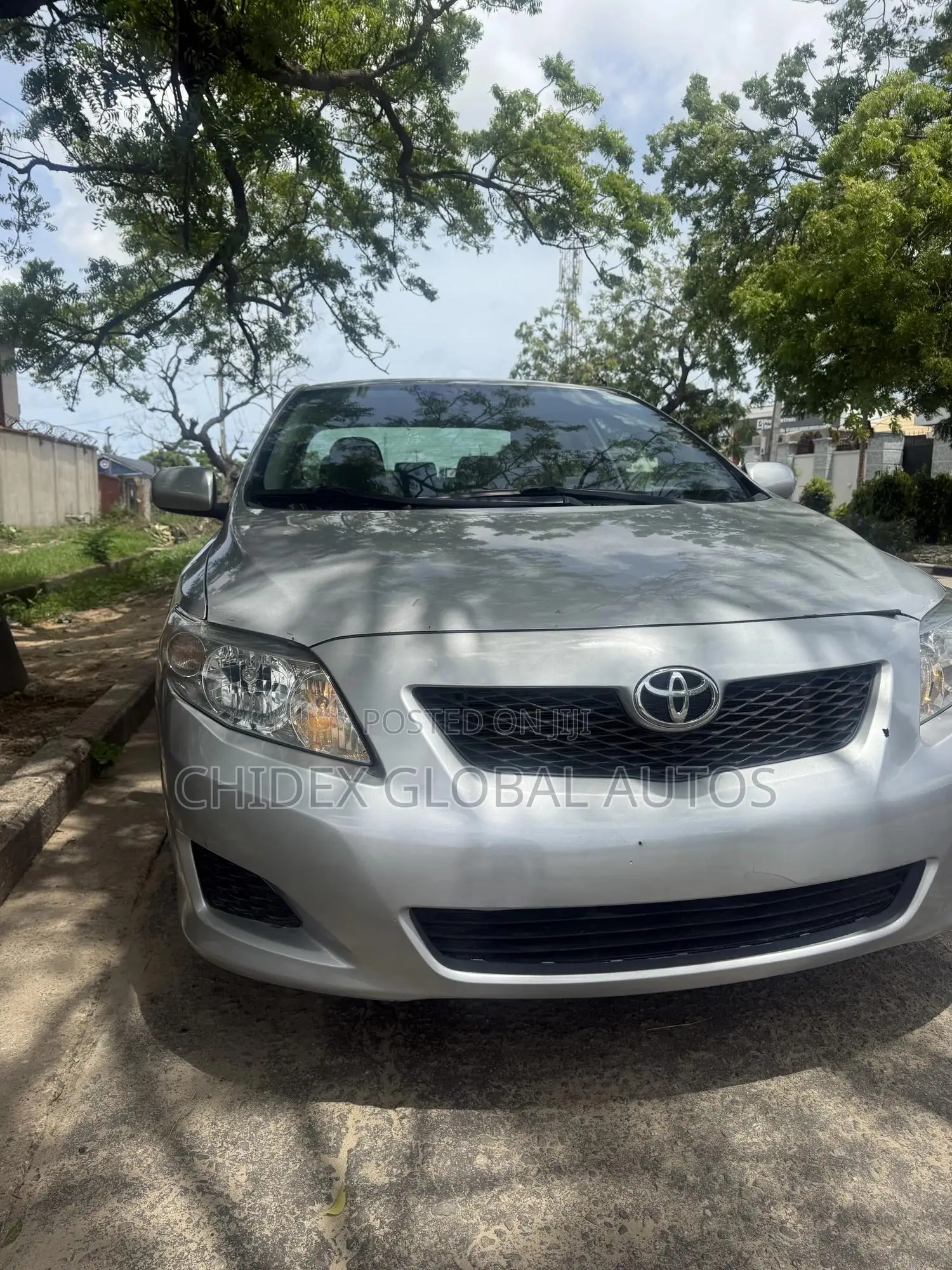 Toyota Corolla LE 4dr Sedan (1.8L 4 cyl 4A) 2009 Silver