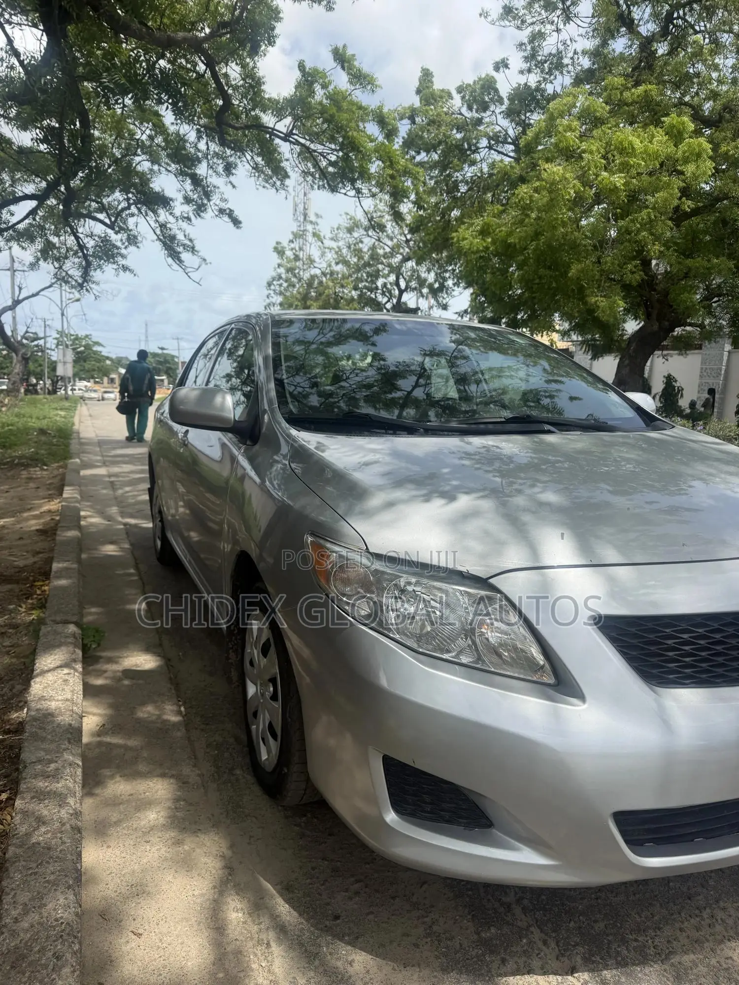 Toyota Corolla LE 4dr Sedan (1.8L 4 cyl 4A) 2009 Silver